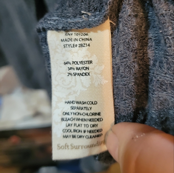 Soft Surroundings Blue Long Sleeve V~Neck Button Up Waffle Knit Top Size L - Picture 3 of 5